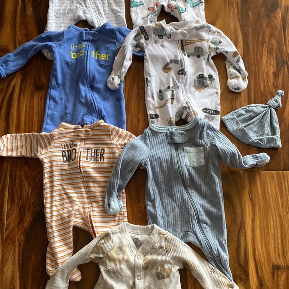 NB PAJAMAS - Picture 3 of 4